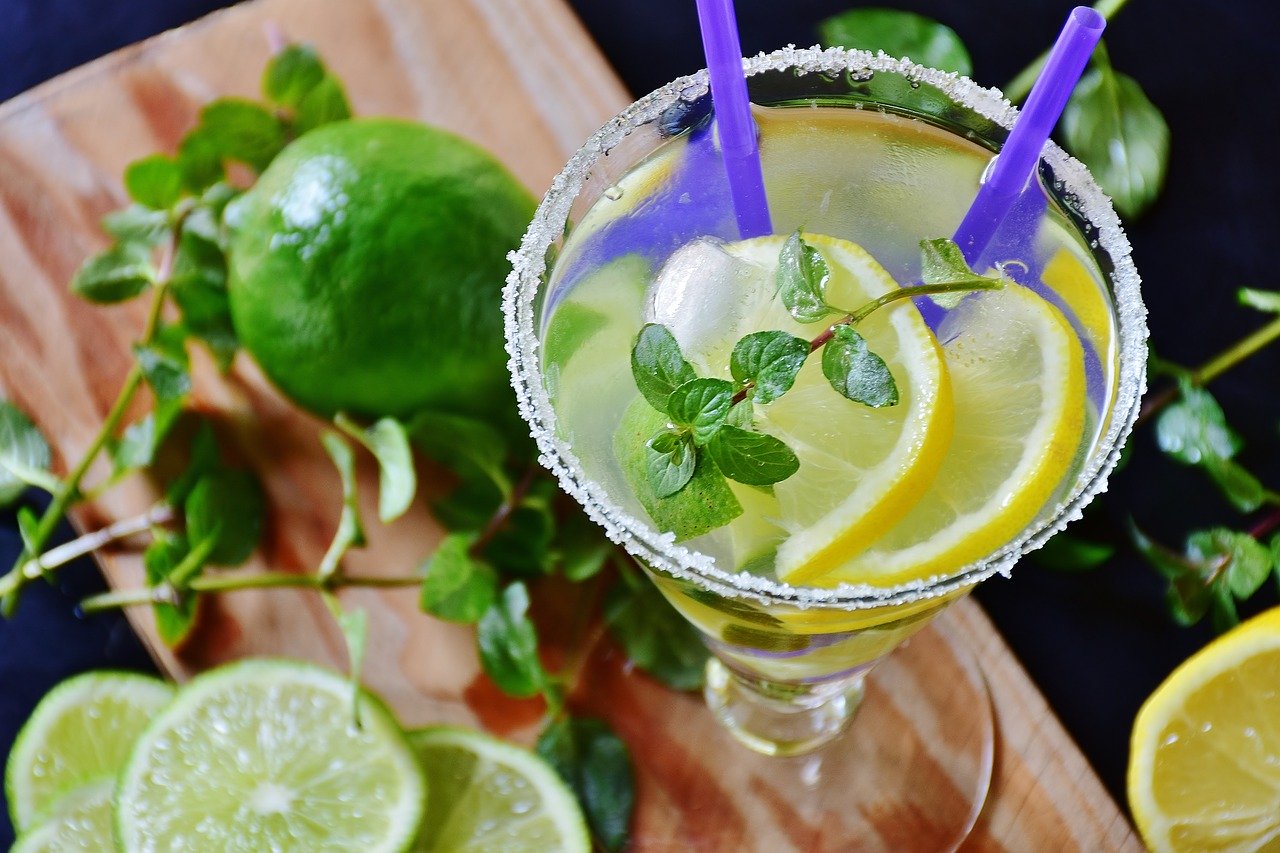 Blog Thumbnail of Spring Mocktails to Sip and Serve Right Now