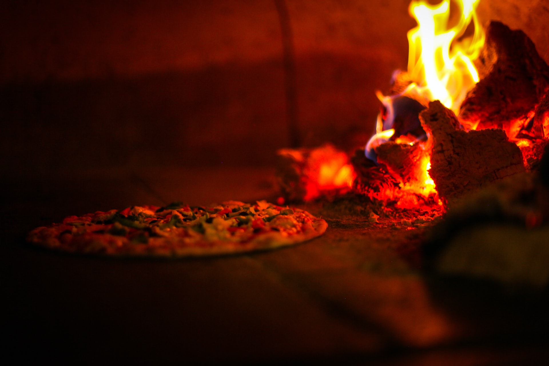 Blog Thumbnail of Enjoy Neapolitan Pizzas at Pupatella