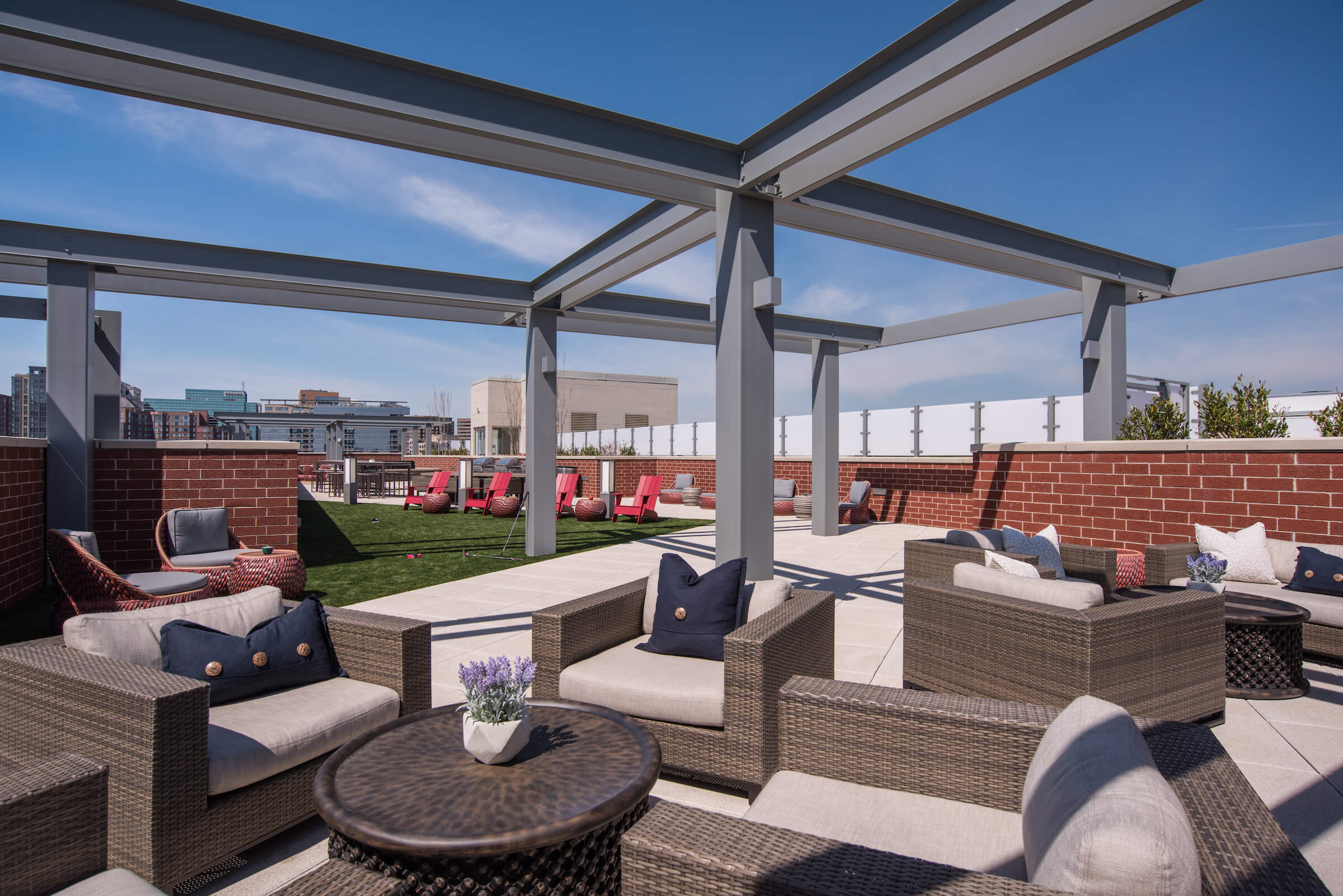 Enjoy happy hour with neighbors in our rooftop lounge.
